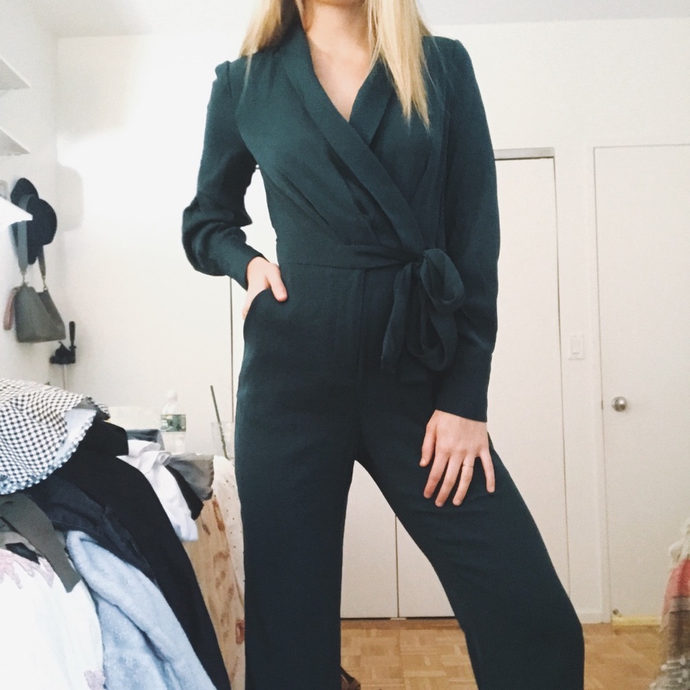 Green Jumper (1st photo is true to color)